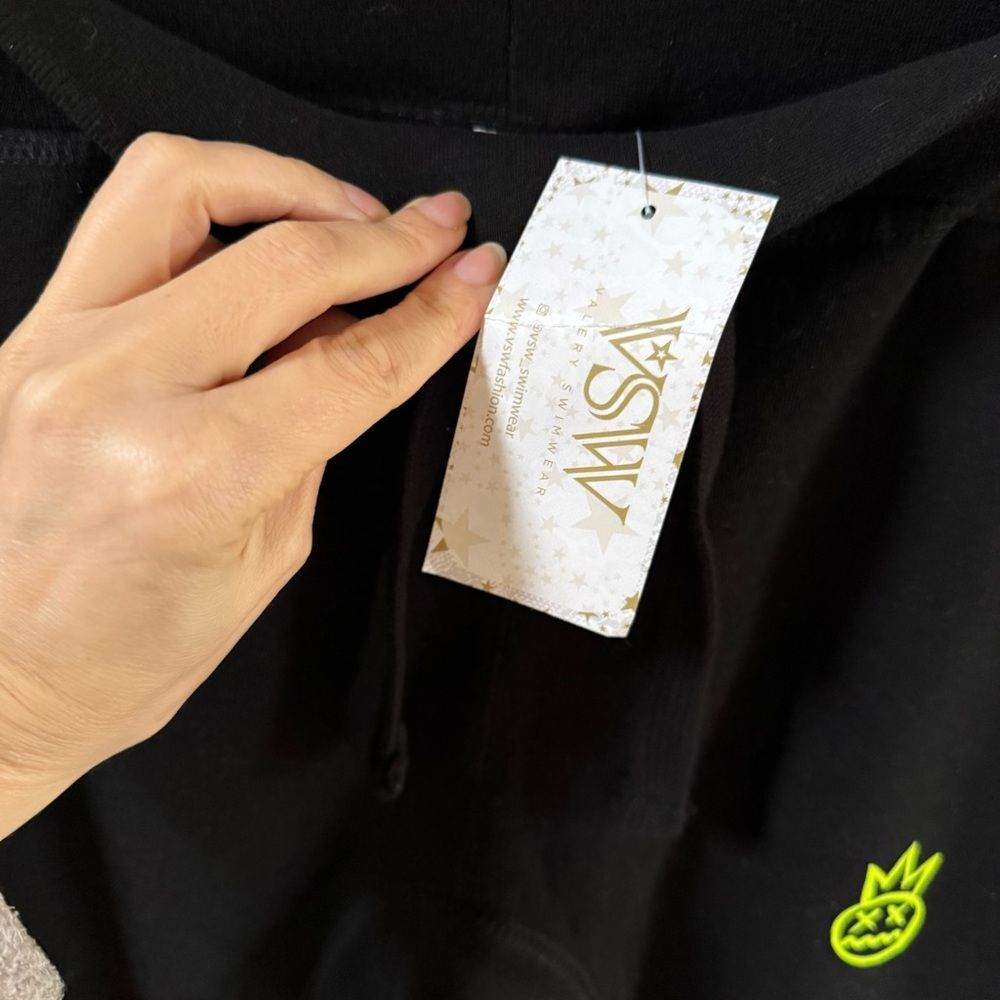 Miruko Graphic Print Black Drawstring Joggers Swe… - image 8